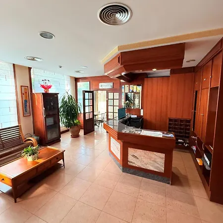 Hotel Vadorrey Roa